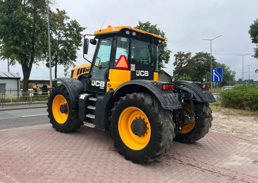 JCB Fastrac 3230 Xtra - Traktor: slika 3 JCB Fastrac 3230 Xtra - Traktor: slika 3