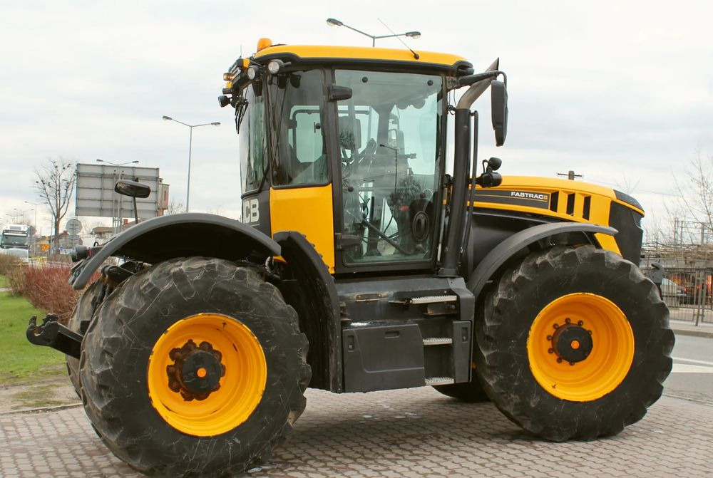 JCB Fastrac 4220 Trimble Autopilot - Traktor: slika 3 JCB Fastrac 4220 Trimble Autopilot - Traktor: slika 3