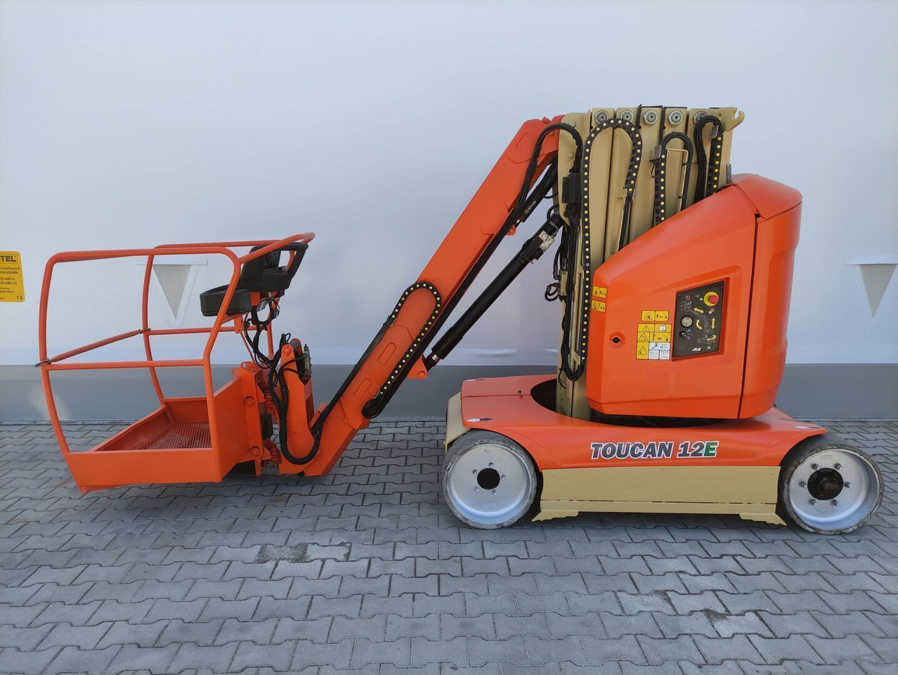 JLG Toucan 12 E (LACK NEU) - Vertikalni dvižni teleskop: slika 1 JLG Toucan 12 E (LACK NEU) - Vertikalni dvižni teleskop: slika 1