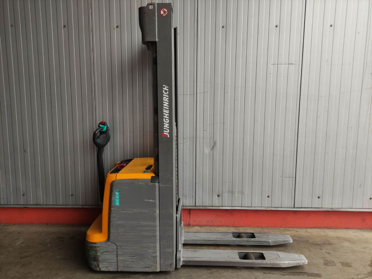 Jungheinrich EJC 214 - Stroj za zlaganje: slika 2 Jungheinrich EJC 214 - Stroj za zlaganje: slika 2