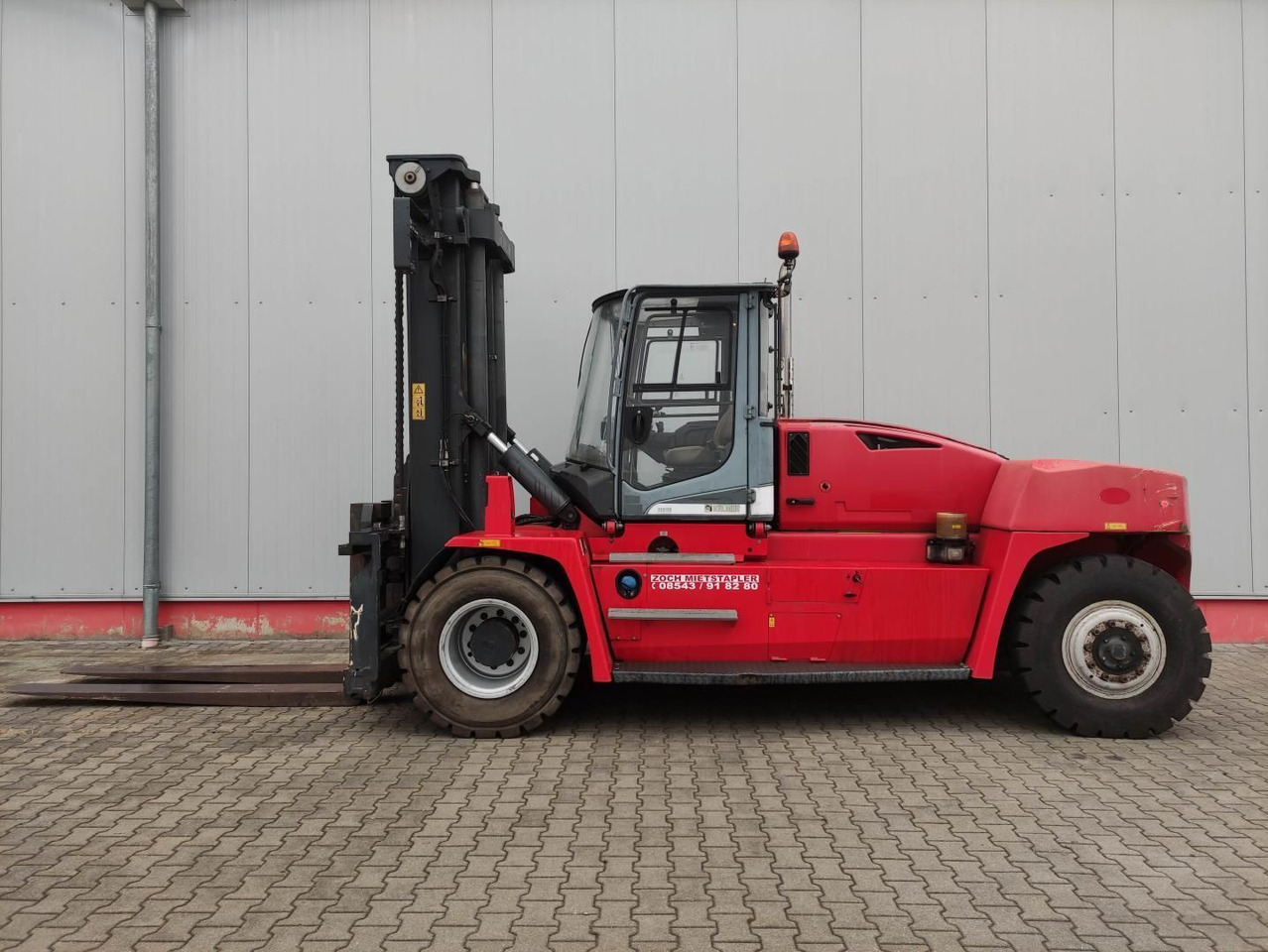 Kalmar DCG160-12 - Upravljač kontejnerjev: slika 1 Kalmar DCG160-12 - Upravljač kontejnerjev: slika 1
