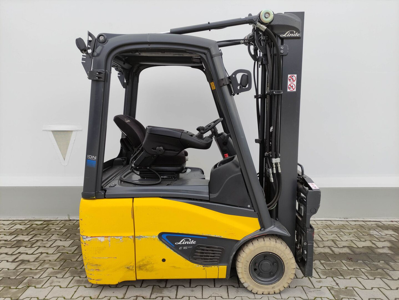Linde E16-C-02-387 EVO - Električni viličar: slika 2 Linde E16-C-02-387 EVO - Električni viličar: slika 2