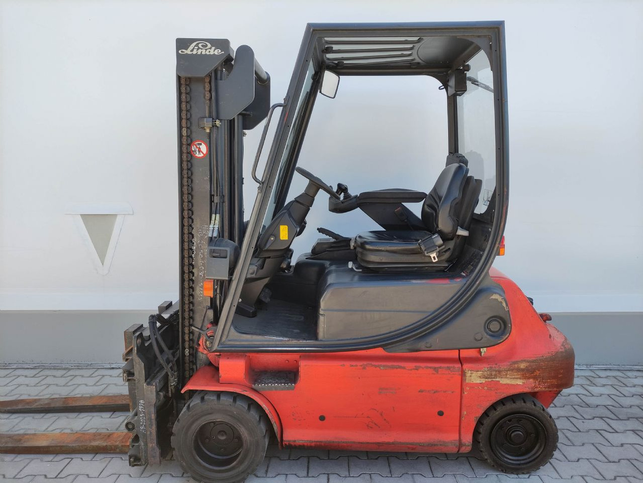 Linde E20P-02-335 - Električni viličar: slika 1 Linde E20P-02-335 - Električni viličar: slika 1