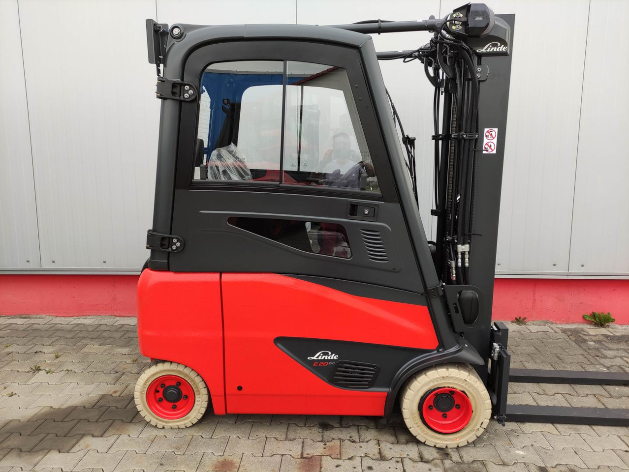 Linde E20PH-02-386-EVO *Batterie NEU* - Električni viličar: slika 2 Linde E20PH-02-386-EVO *Batterie NEU* - Električni viličar: slika 2