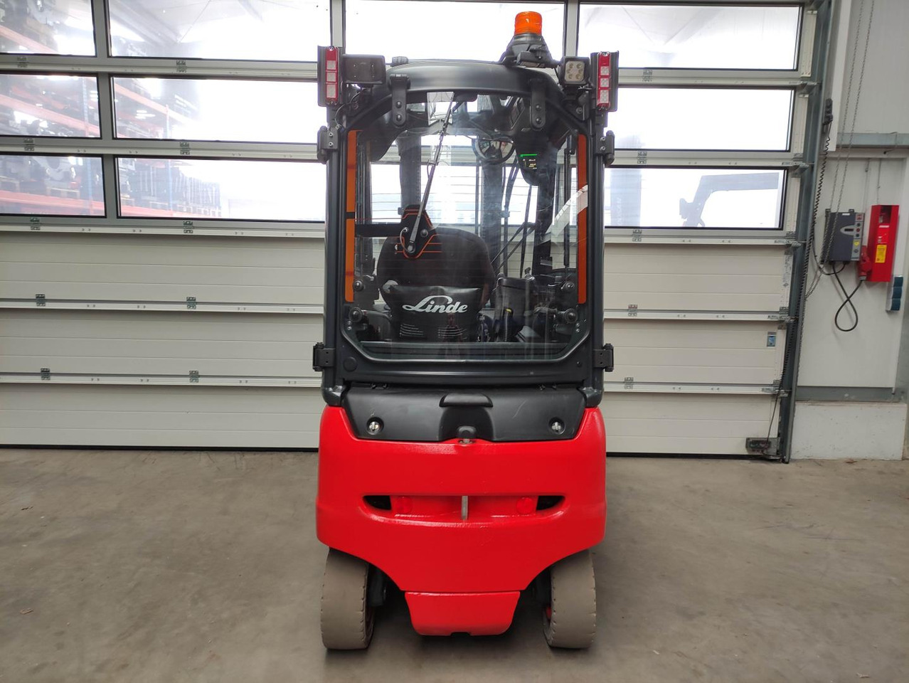 Linde E20PH-02-386-EVO - Električni viličar: slika 4 Linde E20PH-02-386-EVO - Električni viličar: slika 4