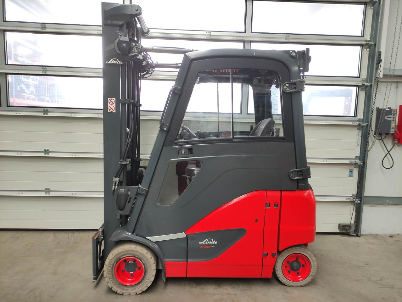 Linde E20PH-02-386-EVO - Električni viličar: slika 1 Linde E20PH-02-386-EVO - Električni viličar: slika 1
