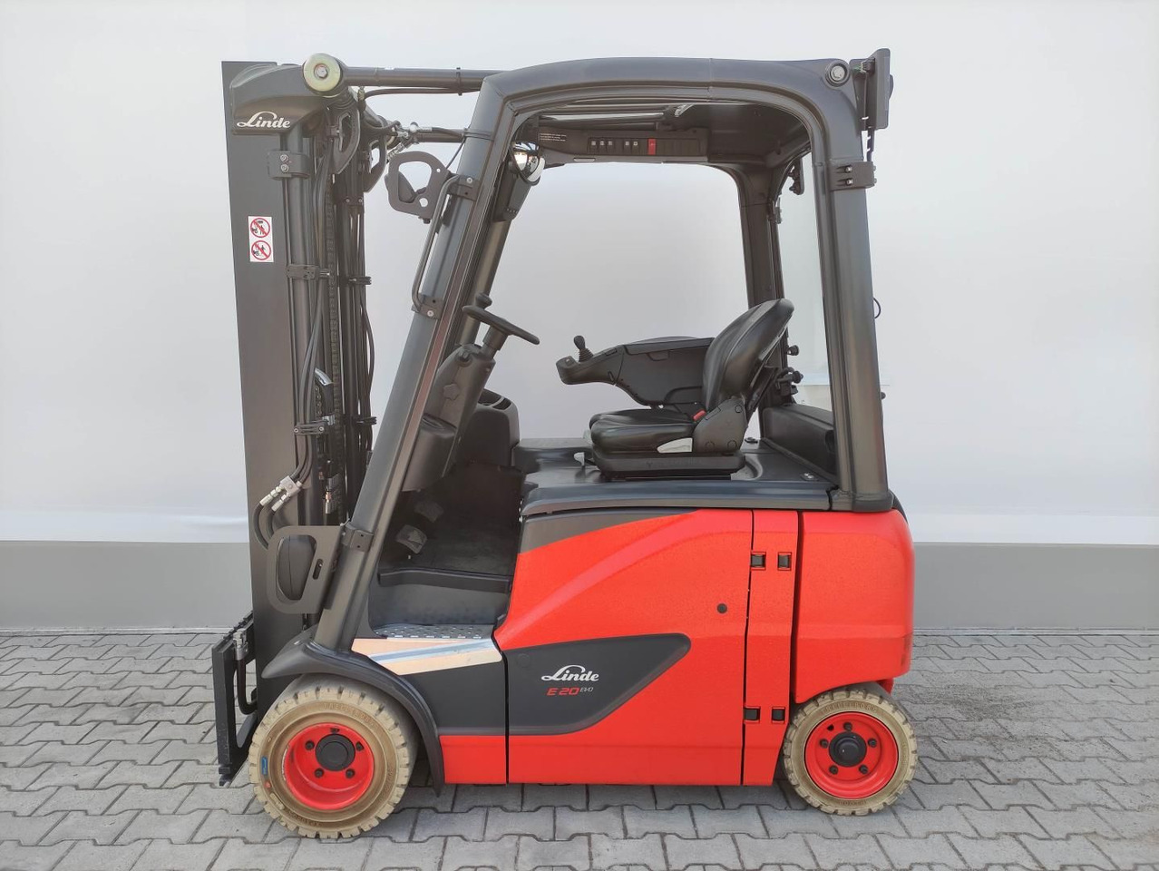 Linde E20PH-02-EVO-386 - Električni viličar: slika 1 Linde E20PH-02-EVO-386 - Električni viličar: slika 1