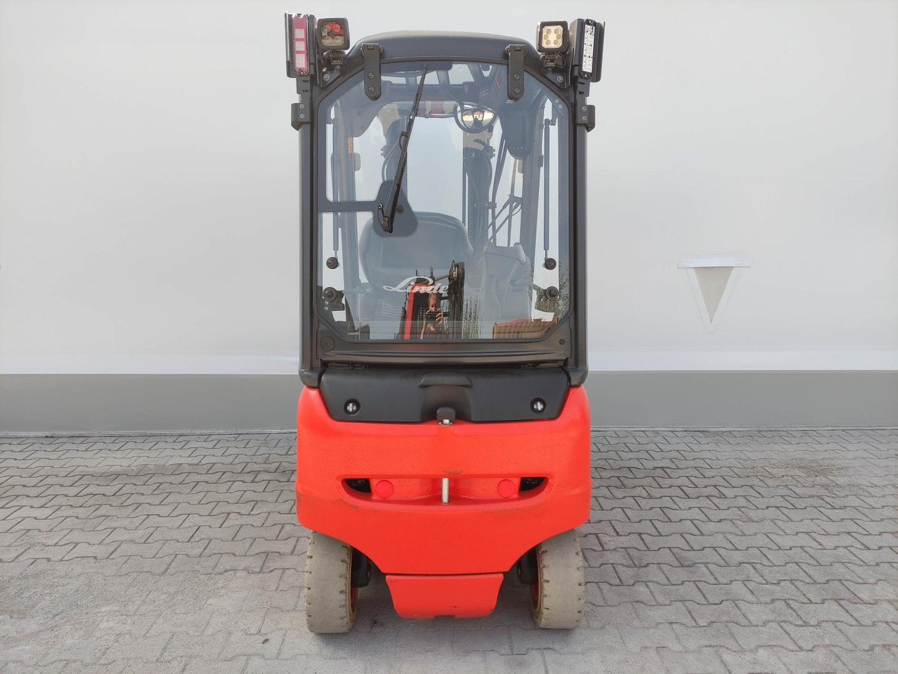 Linde E20PH-02-EVO-386 - Električni viličar: slika 4 Linde E20PH-02-EVO-386 - Električni viličar: slika 4