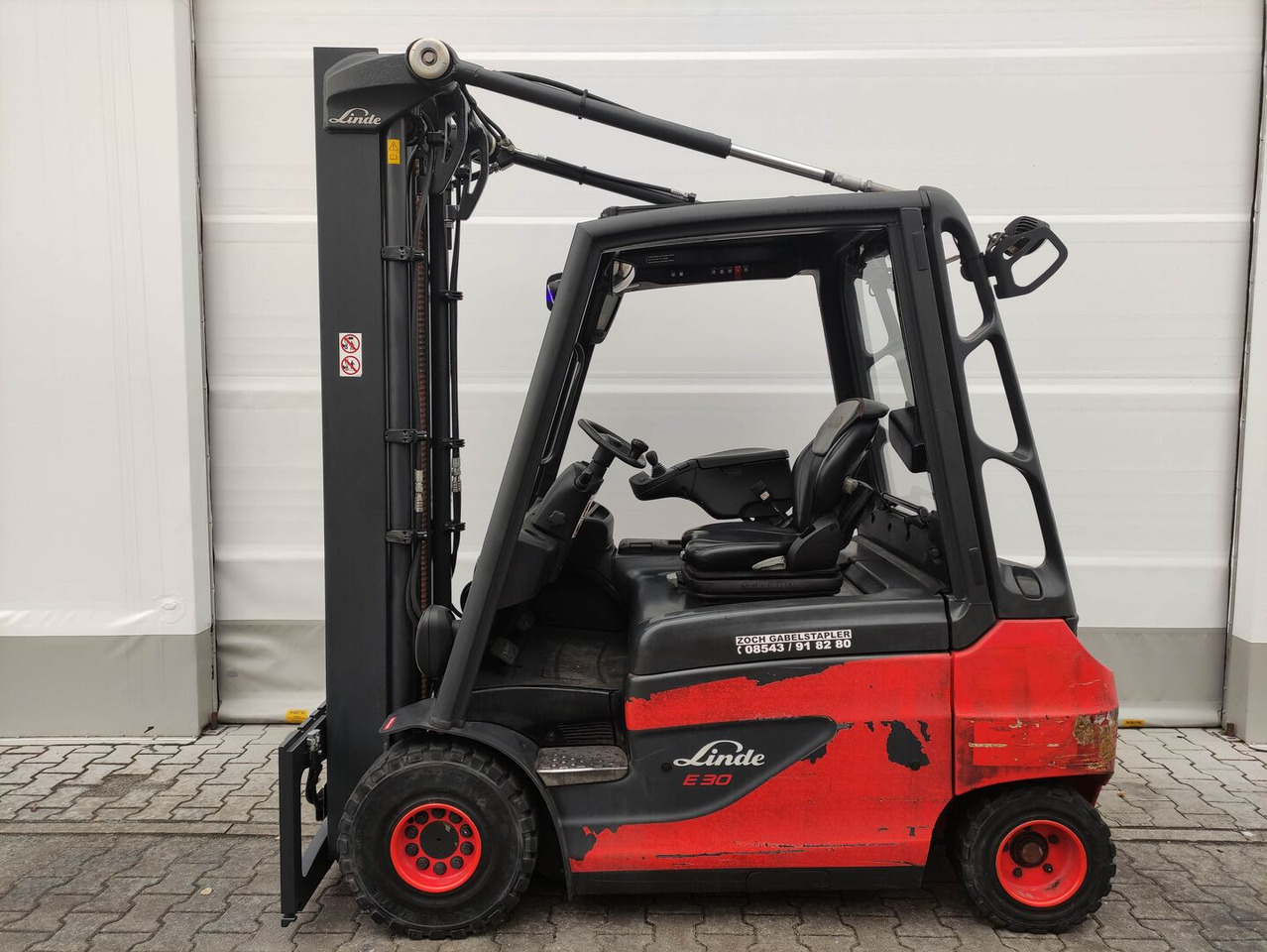 Linde E30-01-387 - Električni viličar: slika 1 Linde E30-01-387 - Električni viličar: slika 1