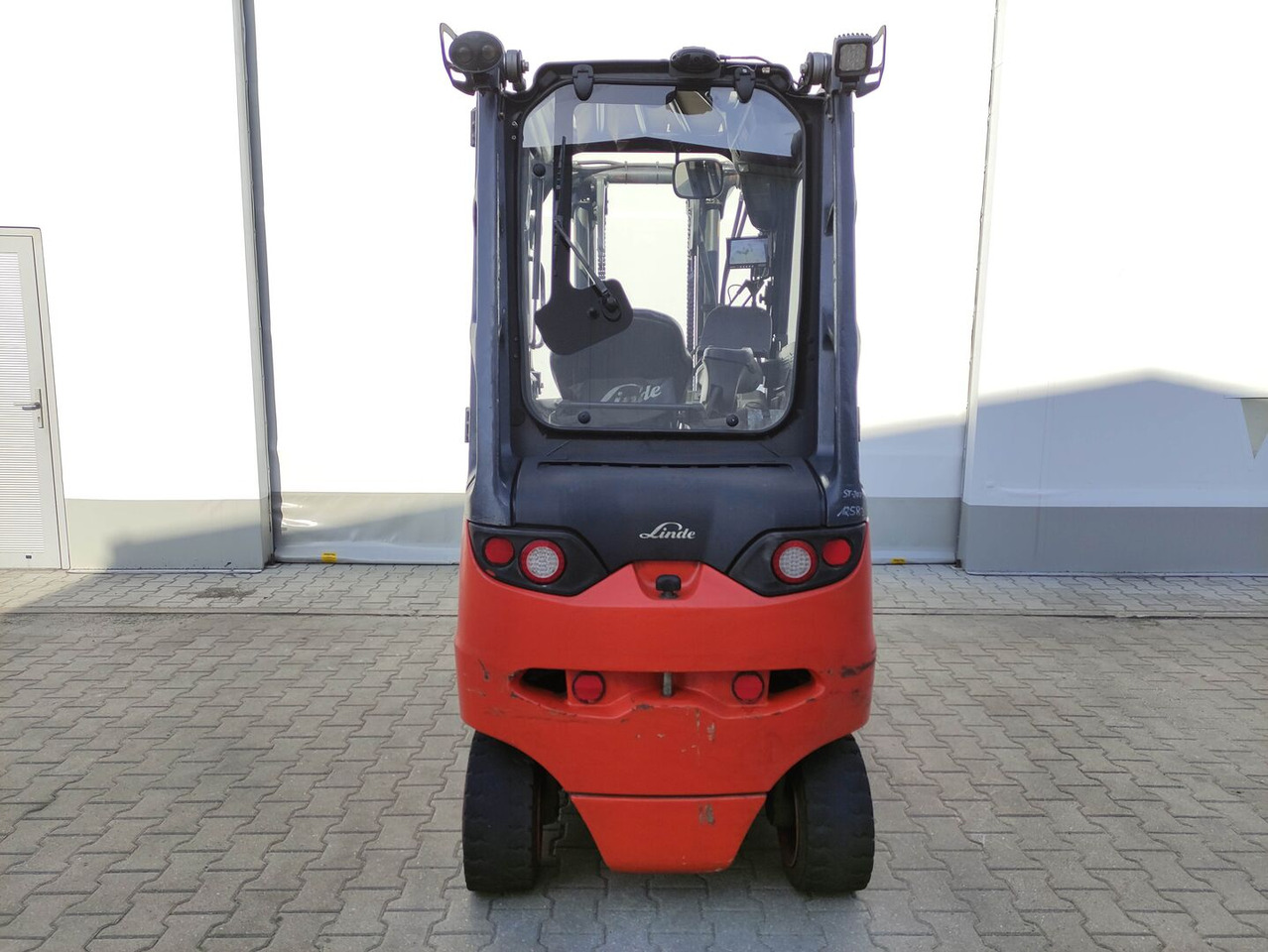 Linde E30H-01-600-387 - Električni viličar: slika 4 Linde E30H-01-600-387 - Električni viličar: slika 4
