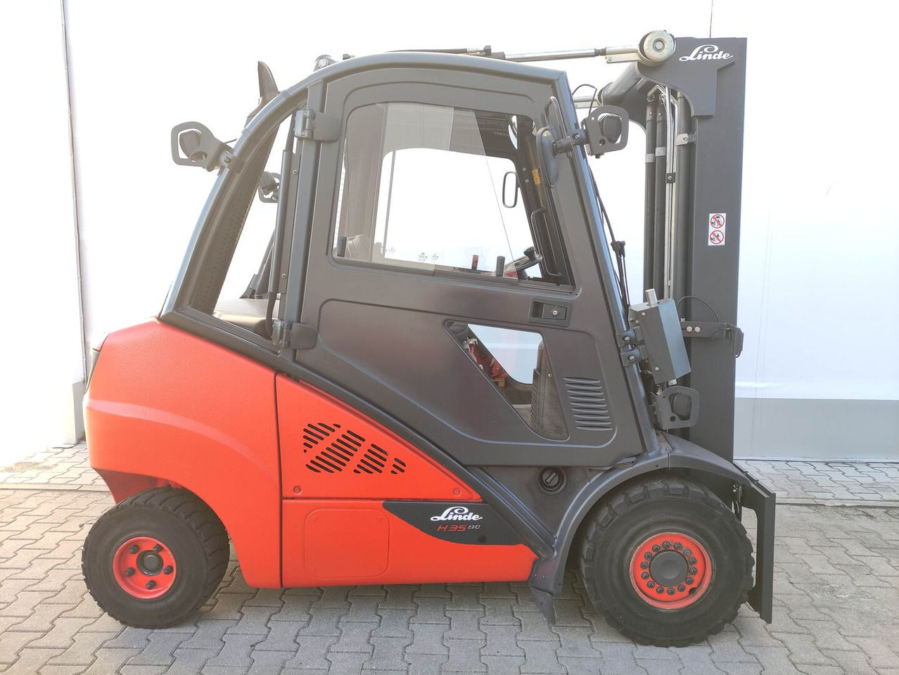 Linde H35D-393-02 EVO / LACK NEU - Diesel viličar: slika 2 Linde H35D-393-02 EVO / LACK NEU - Diesel viličar: slika 2