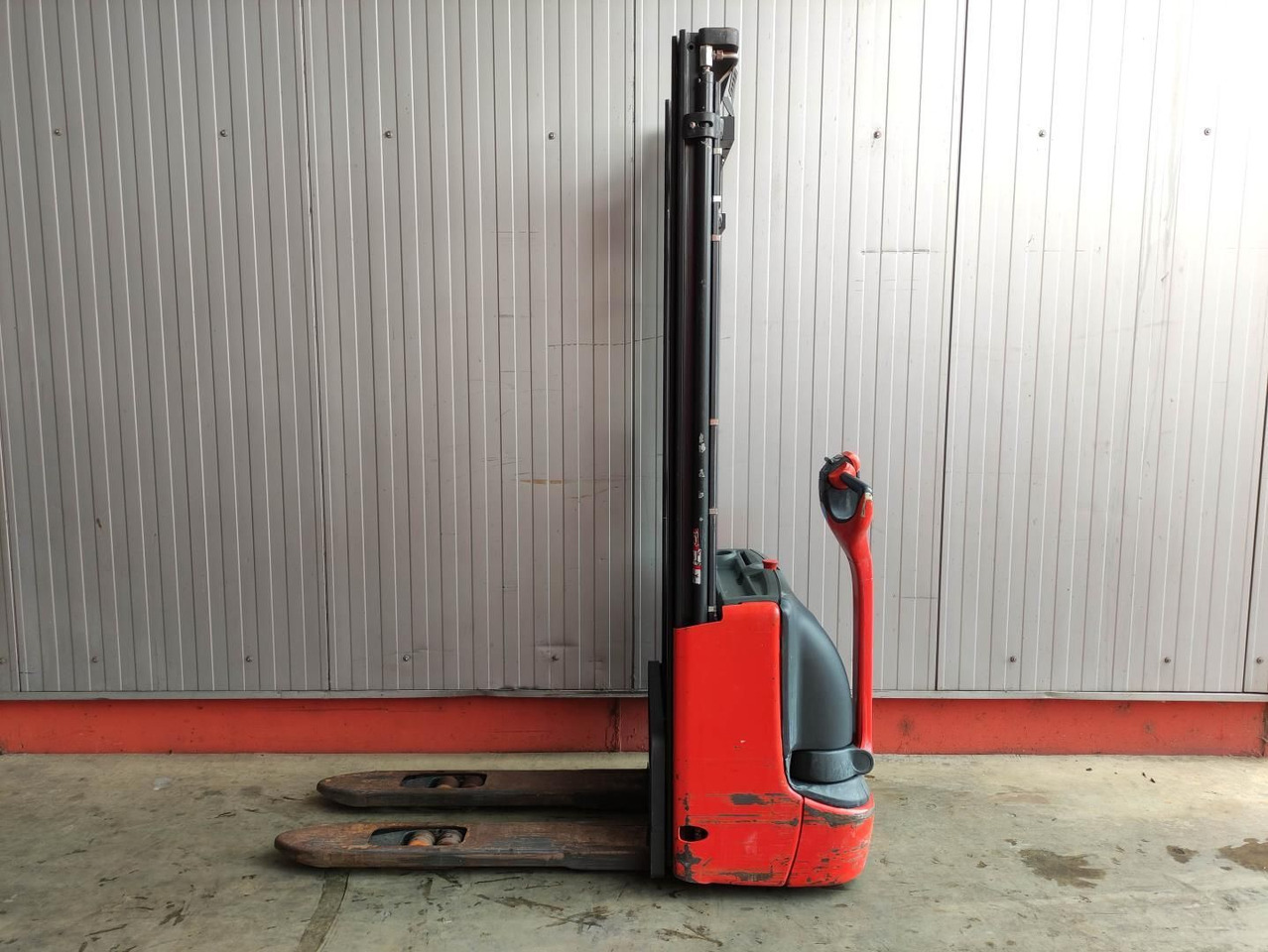 Linde L12 - Stroj za zlaganje: slika 1 Linde L12 - Stroj za zlaganje: slika 1