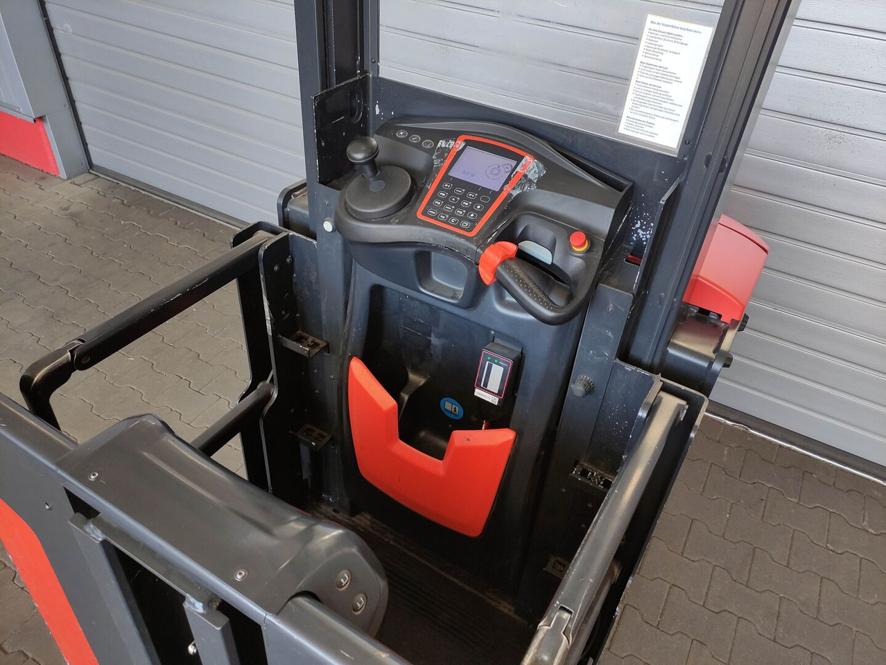 Linde V10-02 - Stroj za pripravo blaga: slika 5 Linde V10-02 - Stroj za pripravo blaga: slika 5