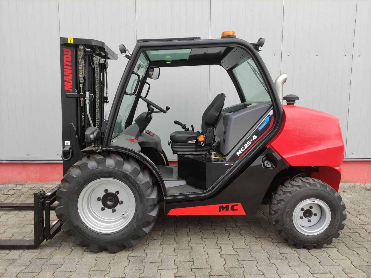 Manitou MC25-4 DK ST5 S1 (NEU) - Terenski viličar: slika 1 Manitou MC25-4 DK ST5 S1 (NEU) - Terenski viličar: slika 1