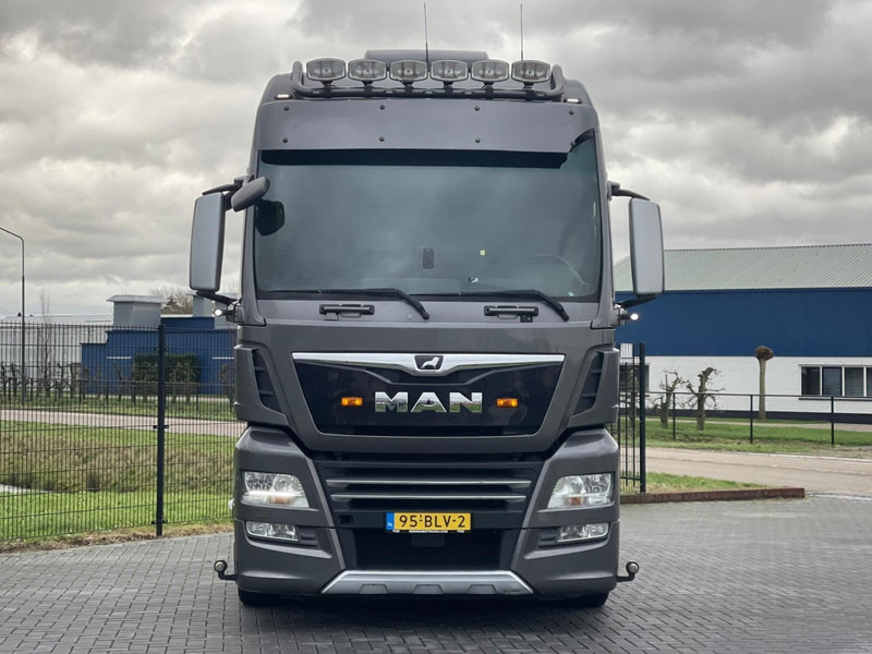 MAN TGX 18.580 2X TANK, LEATHER SEATS, RETARDER, FULL AIR! - Vlačilec: slika 3 MAN TGX 18.580 2X TANK, LEATHER SEATS, RETARDER, FULL AIR! - Vlačilec: slika 3