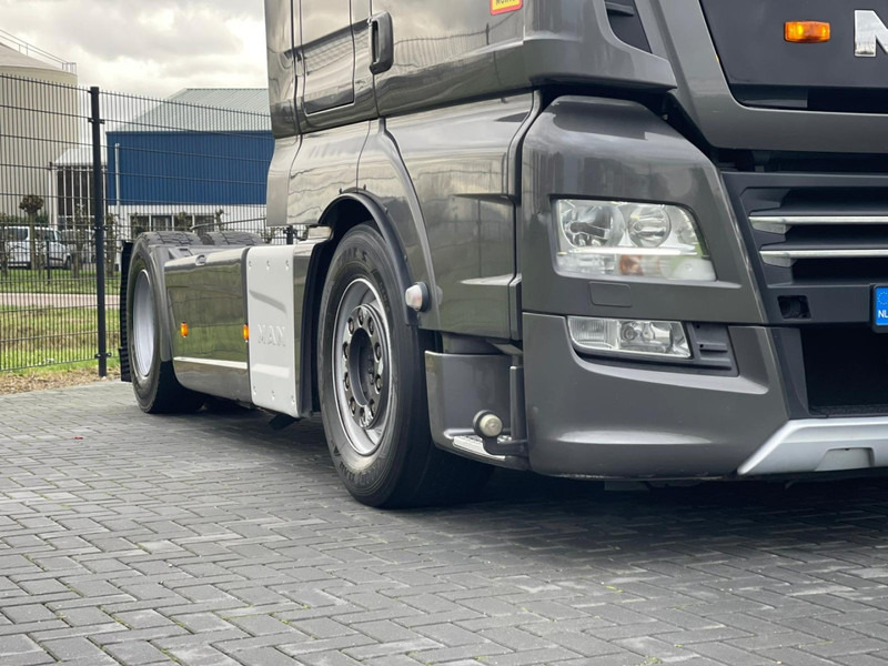 MAN TGX 18.580 2X TANK, LEATHER SEATS, RETARDER, FULL AIR! - Vlačilec: slika 4 MAN TGX 18.580 2X TANK, LEATHER SEATS, RETARDER, FULL AIR! - Vlačilec: slika 4