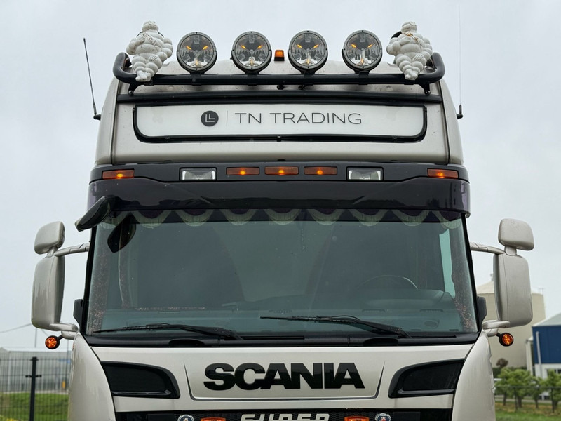 Scania R 580 SHOWTRUCK, VOLLUCHT, VOL SPOILER, RETARDER, SCHUIFSCHOTEL. - Vlačilec: slika 4 Scania R 580 SHOWTRUCK, VOLLUCHT, VOL SPOILER, RETARDER, SCHUIFSCHOTEL. - Vlačilec: slika 4