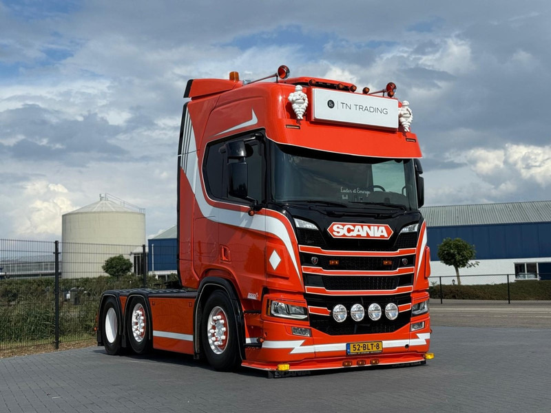 Scania R500 SHOWTRUCK, VOLLUCHT, PTO/HYDRAULIEK, RETARDER, 6X2/4. - Vlačilec: slika 1 Scania R500 SHOWTRUCK, VOLLUCHT, PTO/HYDRAULIEK, RETARDER, 6X2/4. - Vlačilec: slika 1