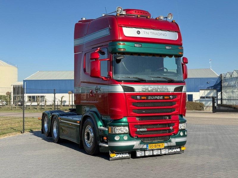 Scania R560 SHOW TRUCK, INTERIOR, FULL AIR, LIKE NEW. - Vlačilec: slika 1 Scania R560 SHOW TRUCK, INTERIOR, FULL AIR, LIKE NEW. - Vlačilec: slika 1