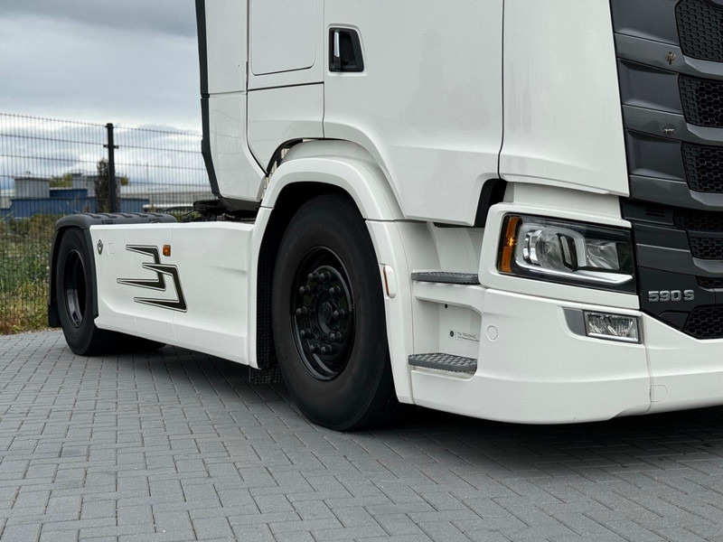 Scania S590 V8 NGS FULL AIR, PARK COOL, RETARDER, 2 TANKS. - Vlačilec: slika 2 Scania S590 V8 NGS FULL AIR, PARK COOL, RETARDER, 2 TANKS. - Vlačilec: slika 2