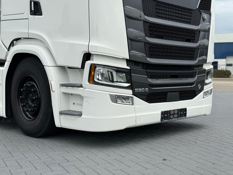 Scania S590 V8 NGS FULL AIR, PARK COOL, RETARDER, 2 TANKS. - Vlačilec: slika 3 Scania S590 V8 NGS FULL AIR, PARK COOL, RETARDER, 2 TANKS. - Vlačilec: slika 3