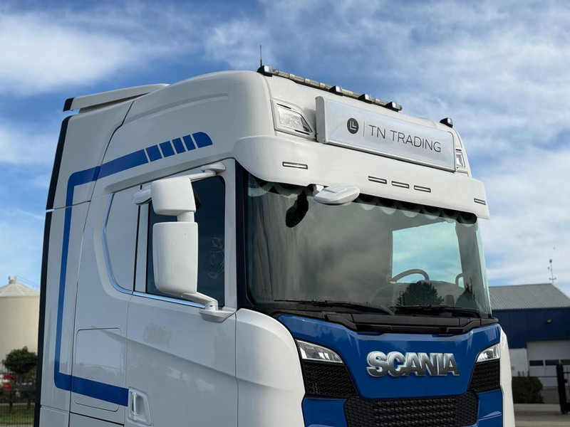 Scania S650 V8 NGS 2.95WB, PTO VOORBEREIDING, VOLLUCHT, KING OF THE ROAD, RETARDER, LEER. - Vlačilec: slika 2 Scania S650 V8 NGS 2.95WB, PTO VOORBEREIDING, VOLLUCHT, KING OF THE ROAD, RETARDER, LEER. - Vlačilec: slika 2