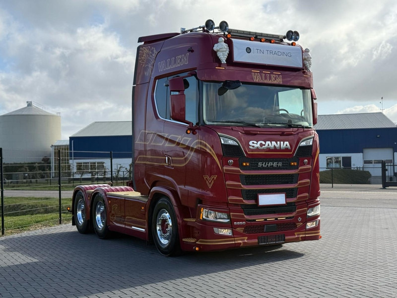 Scania S650 V8 NGS FULL AIR, SHOW, INTERIOR, ALCOA, HYDRAULIC/PTO. - Vlačilec: slika 4 Scania S650 V8 NGS FULL AIR, SHOW, INTERIOR, ALCOA, HYDRAULIC/PTO. - Vlačilec: slika 4