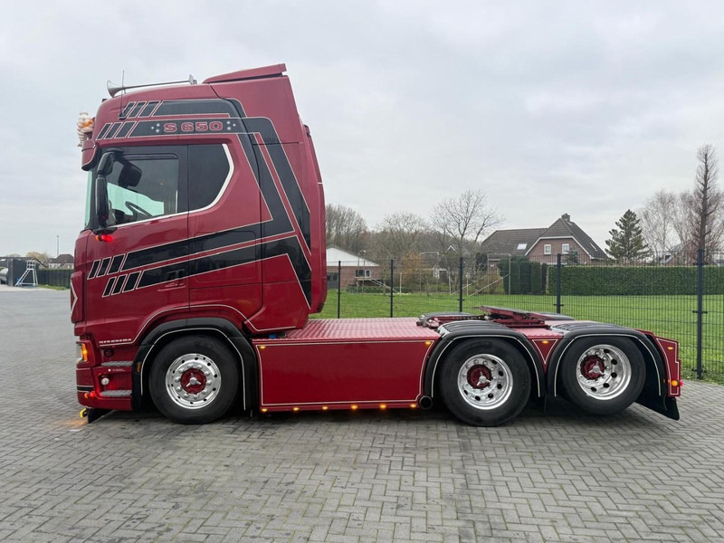 Scania S650 V8 NGS SHOW TRUCK, INTERIOR, FULL AIR, ALCOA, PTO, FULL! - Vlačilec: slika 4 Scania S650 V8 NGS SHOW TRUCK, INTERIOR, FULL AIR, ALCOA, PTO, FULL! - Vlačilec: slika 4