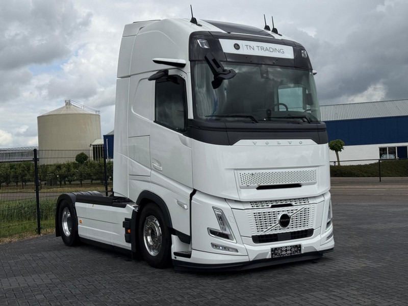 Volvo FH 13.460XL NEW, FULL AIR, ALCOA, HYDRAULIC, XL, FULL. - Vlačilec: slika 2 Volvo FH 13.460XL NEW, FULL AIR, ALCOA, HYDRAULIC, XL, FULL. - Vlačilec: slika 2