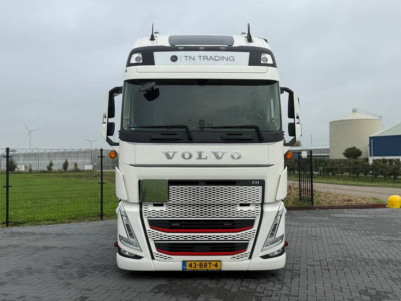 Volvo FH 13.460XL Turbocompound, leer, vollucht, 2 tanks, dubbel glas, vol spoiler. - Vlačilec: slika 3 Volvo FH 13.460XL Turbocompound, leer, vollucht, 2 tanks, dubbel glas, vol spoiler. - Vlačilec: slika 3