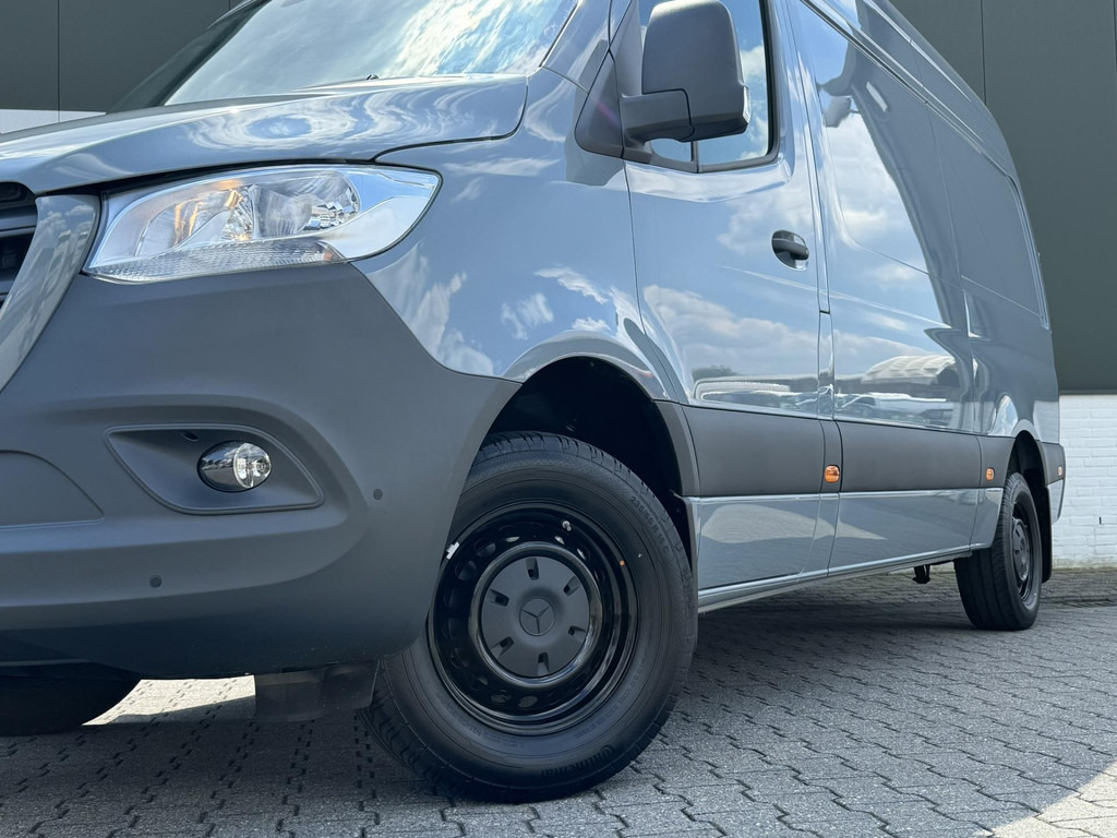 Mercedes-Benz Sprinter-317 L2 Trekhaak 3500kg Camera Navigatie Cruise Clima Pdc Keyless Leder+verwarming - Furgon: slika 5 Mercedes-Benz Sprinter-317 L2 Trekhaak 3500kg Camera Navigatie Cruise Clima Pdc Keyless Leder+verwarming - Furgon: slika 5