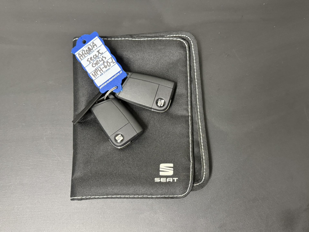 SEAT Arona-1.0 TSI FR Business Adaptive cruise Climate control Full LED Apple Carplay / Android Auto Link Parkeersensor achter - SUV: slika 3 SEAT Arona-1.0 TSI FR Business Adaptive cruise Climate control Full LED Apple Carplay / Android Auto Link Parkeersensor achter - SUV: slika 3