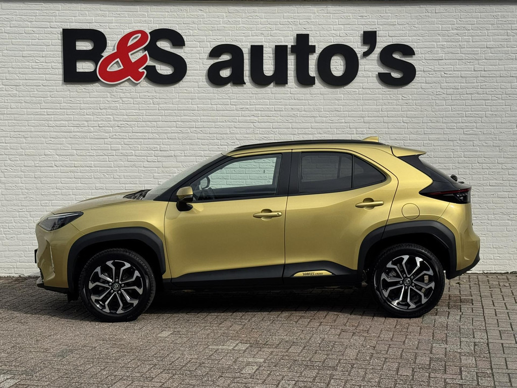 Toyota Yaris Cross-1.5 Hybrid Dynamic Camera Pdc Navigatie Led verlichting Carplay Clima Stoelverwarming - SUV: slika 4 Toyota Yaris Cross-1.5 Hybrid Dynamic Camera Pdc Navigatie Led verlichting Carplay Clima Stoelverwarming - SUV: slika 4