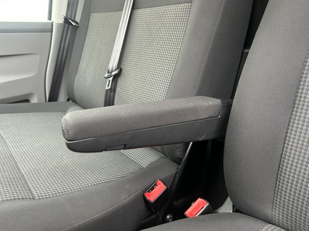 Furgon Volkswagen Transporter-2.0 TDI L2H1 28 Automaat Carplay Cruise PDC V+A DAB Airco Trekhaak: slika 9 Furgon Volkswagen Transporter-2.0 TDI L2H1 28 Automaat Carplay Cruise PDC V+A DAB Airco Trekhaak: slika 9