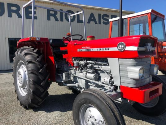 Massey Ferguson 155 arceau à 12 500 € sans tva - Traktor: slika 1 Massey Ferguson 155 arceau à 12 500 € sans tva - Traktor: slika 1