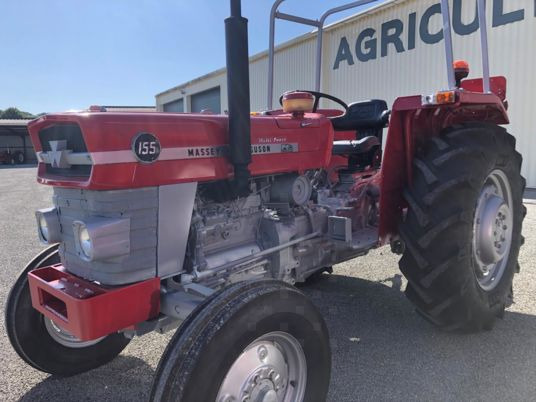 Massey Ferguson 155 arceau à 12 500 € sans tva - Traktor: slika 3 Massey Ferguson 155 arceau à 12 500 € sans tva - Traktor: slika 3