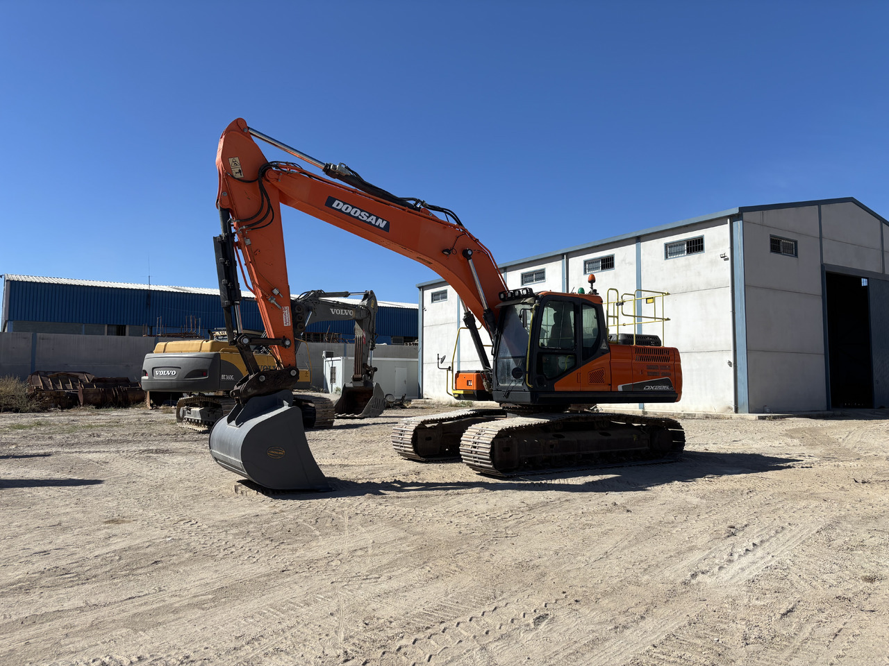 DOOSAN DX225-5 - Bager goseničar: slika 1 DOOSAN DX225-5 - Bager goseničar: slika 1