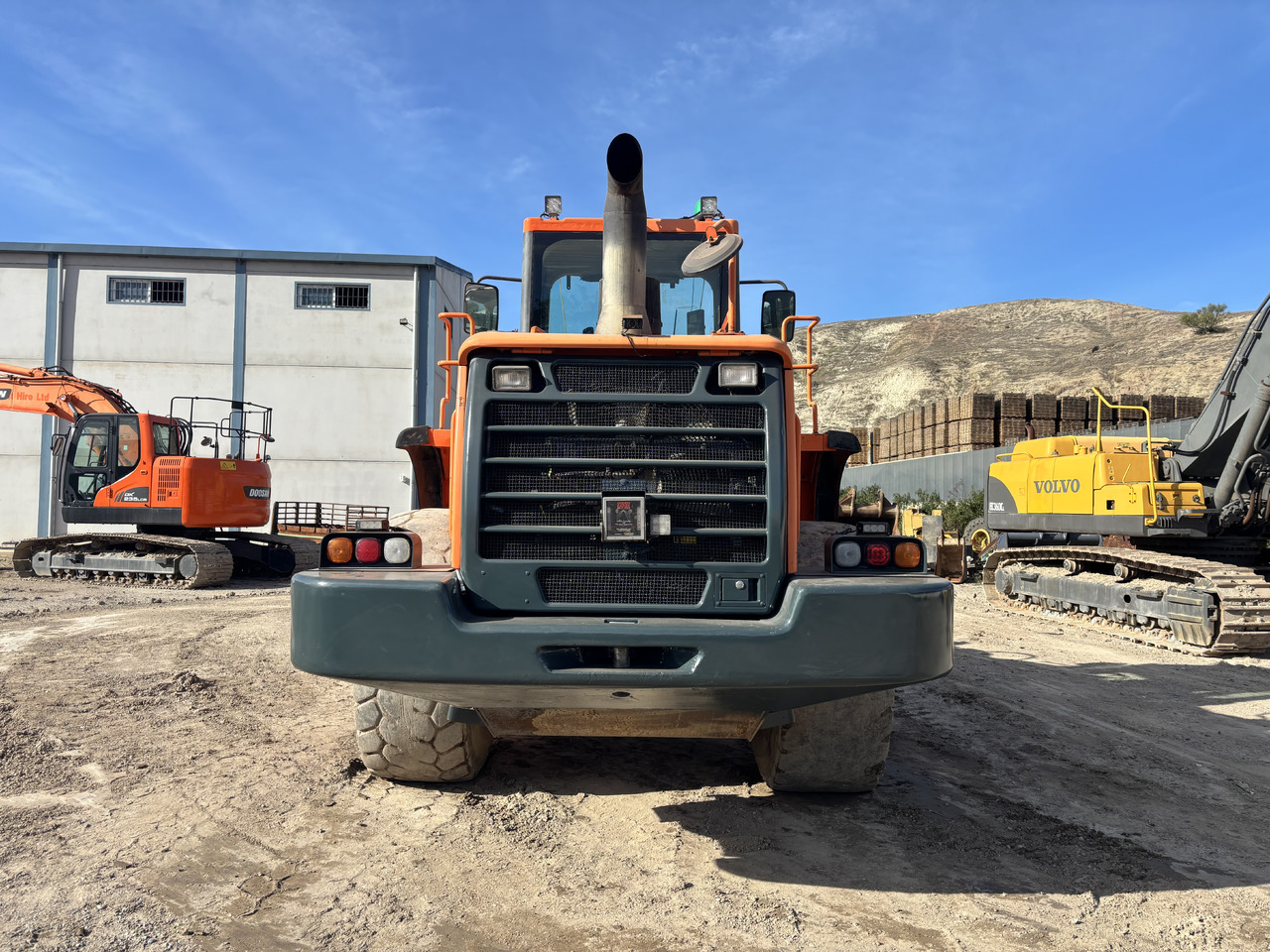 Doosan DL300 - Kolesni nakladalec: slika 4 Doosan DL300 - Kolesni nakladalec: slika 4