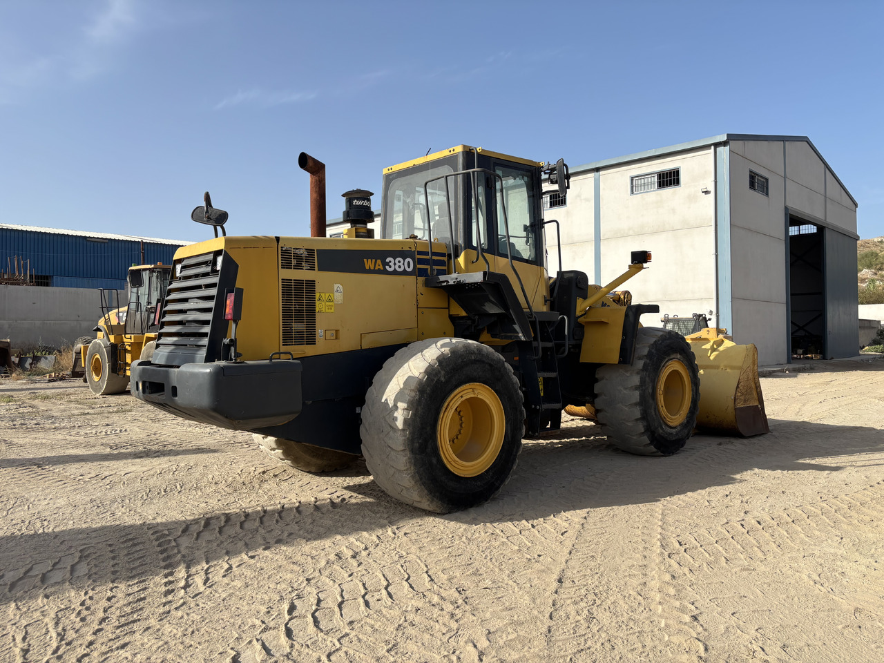 KOMATSU WA380-6 - Nakladalec: slika 5 KOMATSU WA380-6 - Nakladalec: slika 5