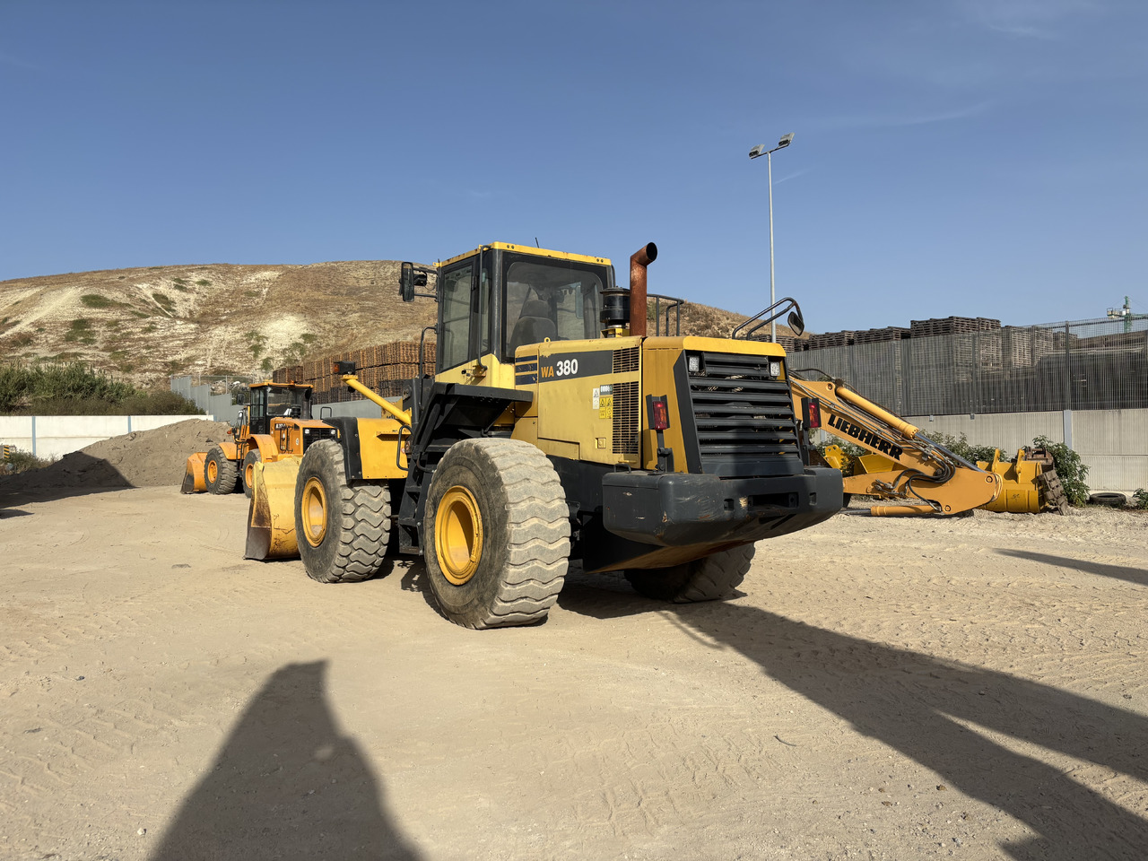 KOMATSU WA380-6 - Nakladalec: slika 3 KOMATSU WA380-6 - Nakladalec: slika 3