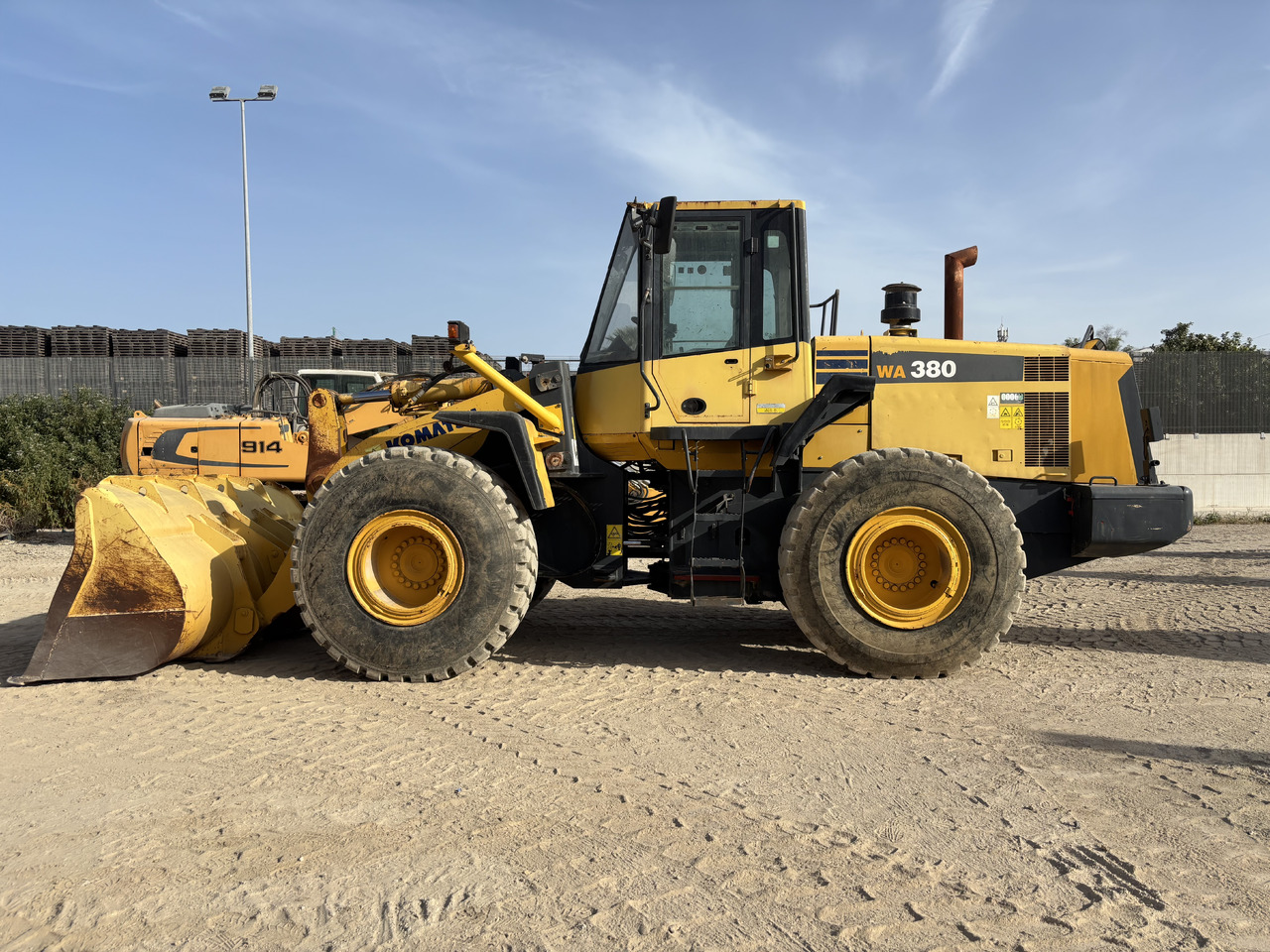 KOMATSU WA380-6 - Nakladalec: slika 2 KOMATSU WA380-6 - Nakladalec: slika 2