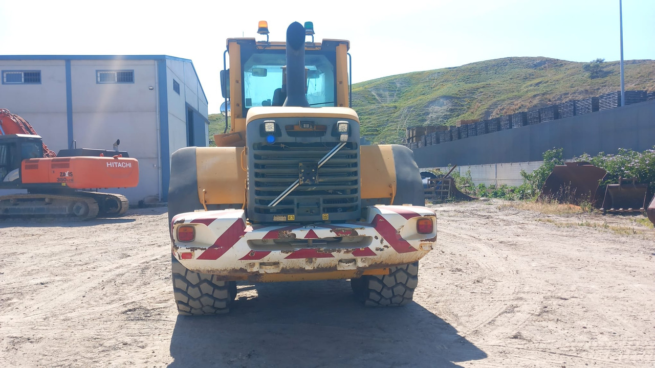 Volvo L110F - Kolesni nakladalec: slika 4 Volvo L110F - Kolesni nakladalec: slika 4