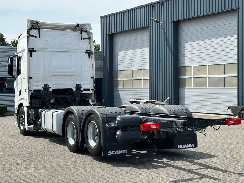 Scania R660 V8 6x4 or 6x2 Chassis with Lift-Axle / Retarder / Wb 4.75 / Full Air - Tovornjak-šasija: slika 4 Scania R660 V8 6x4 or 6x2 Chassis with Lift-Axle / Retarder / Wb 4.75 / Full Air - Tovornjak-šasija: slika 4