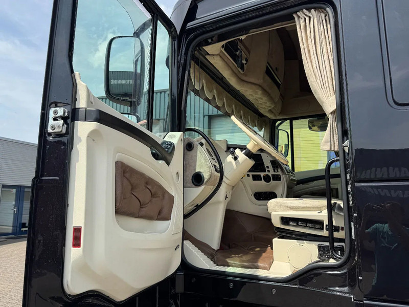 Vlačilec DAF XF 105.460 Super Space Cab Showtruck *TOP*: slika 11