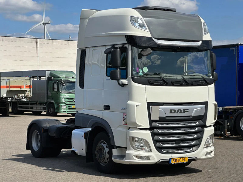 DAF XF 450 Super Space Cab Euro 6 D - Vlačilec: slika 2 DAF XF 450 Super Space Cab Euro 6 D - Vlačilec: slika 2