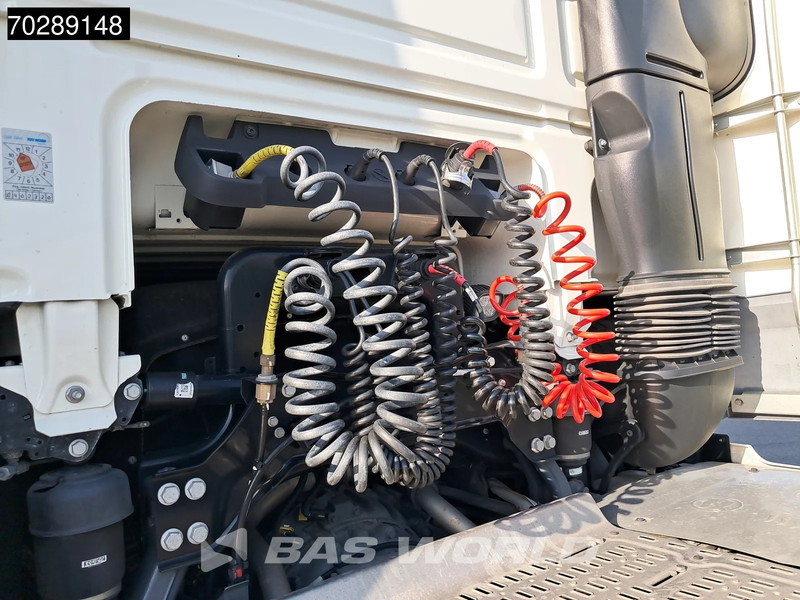 Vlačilec DAF XF 480 4X2 SSC Retarder 2xTanks LED ACC Standklima Euro 6: slika 13 Vlačilec DAF XF 480 4X2 SSC Retarder 2xTanks LED ACC Standklima Euro 6: slika 13