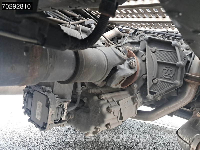 Vlačilec DAF XF 480 4X2 SSC Retarder Standklima LED ACC Euro 6: slika 11 Vlačilec DAF XF 480 4X2 SSC Retarder Standklima LED ACC Euro 6: slika 11