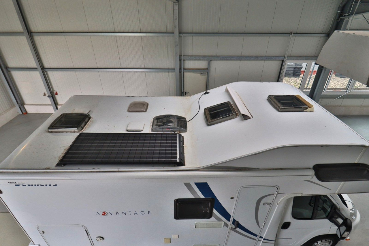 Dethleffs Advantage A 5881 HG/Etagenbetten/Garage/Solar - Alkoven avtodom: slika 4 Dethleffs Advantage A 5881 HG/Etagenbetten/Garage/Solar - Alkoven avtodom: slika 4