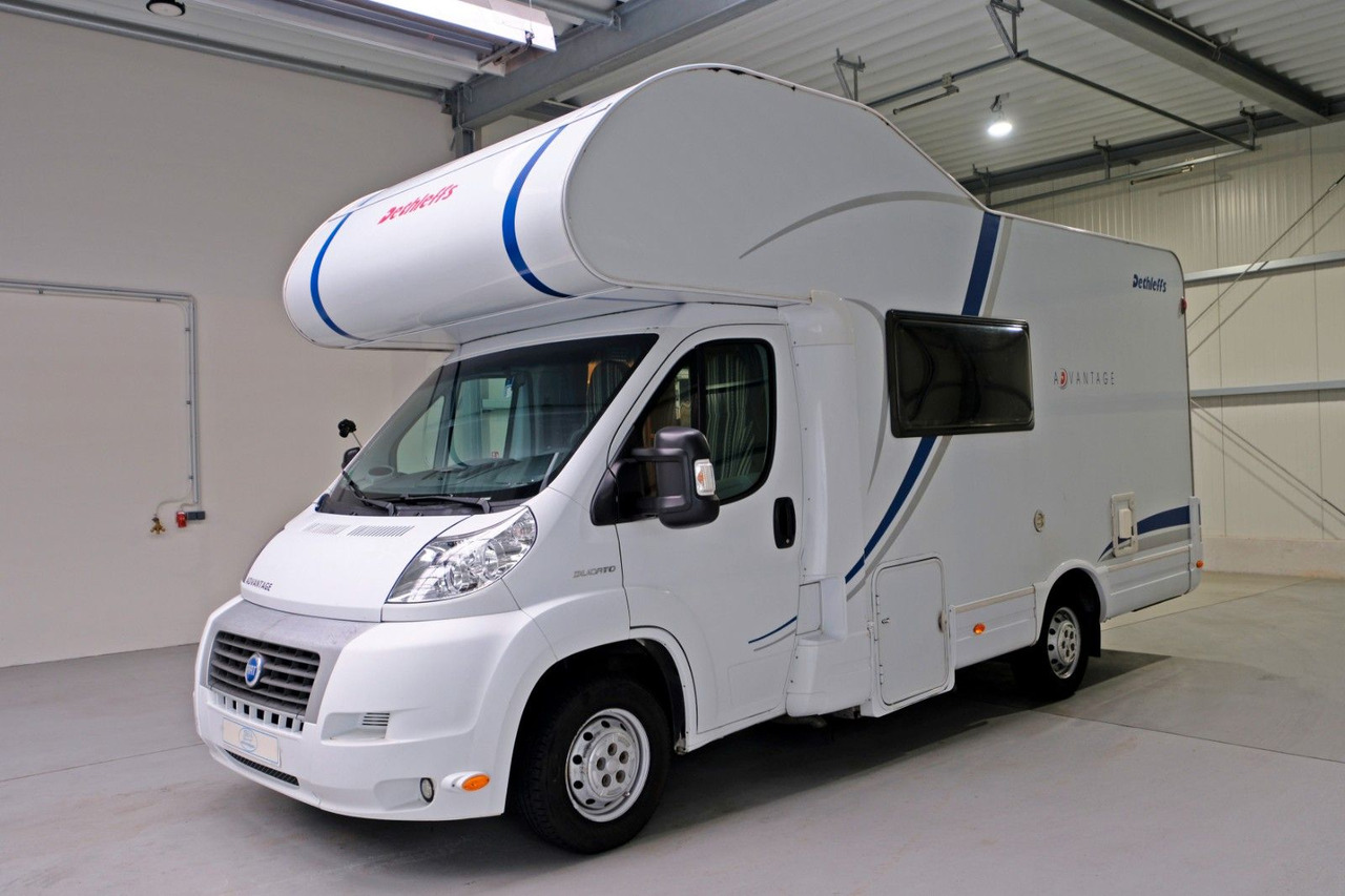 Dethleffs Advantage A 5881 HG/Etagenbetten/Garage/Solar - Alkoven avtodom: slika 2 Dethleffs Advantage A 5881 HG/Etagenbetten/Garage/Solar - Alkoven avtodom: slika 2