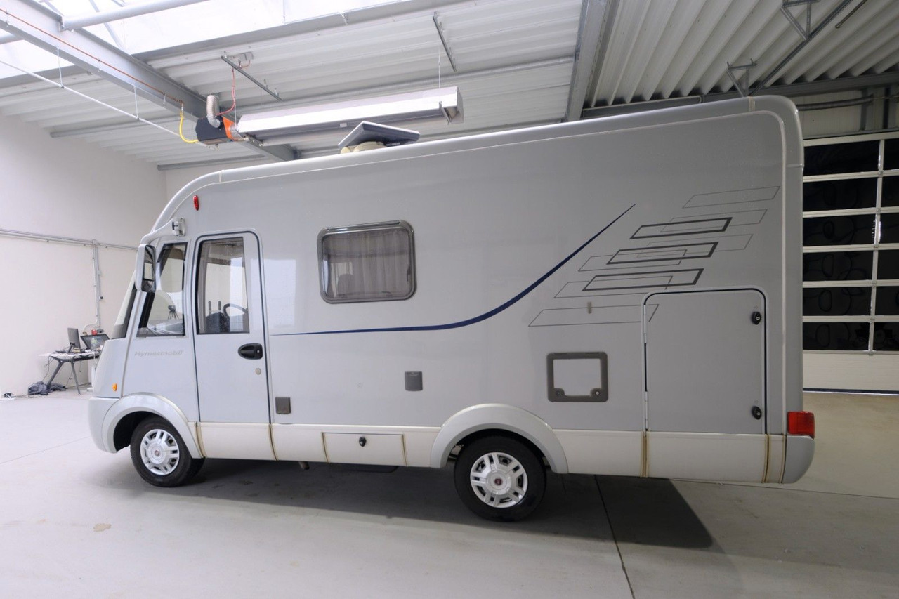 HYMER / ERIBA / HYMERCAR B 504 CL / Hubbett / Festbett / Garage - Integriran avtodom: slika 4 HYMER / ERIBA / HYMERCAR B 504 CL / Hubbett / Festbett / Garage - Integriran avtodom: slika 4